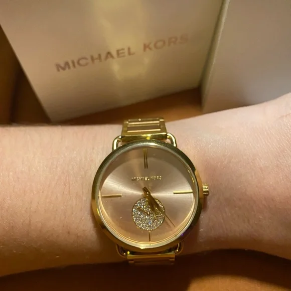 Michael Kors Women's Portia Stainless Steel Bracelet Watch 36mm. *NEVER WORN* - Picture 7 of 11